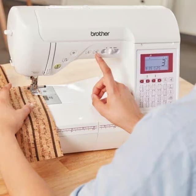 Brother Innov-is F400 – Máquina de Coser Electrónica con 40 Puntadas y Cortahílos Automático Automático - Imagen 3