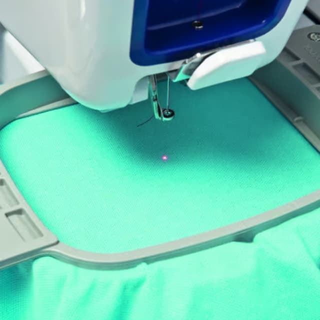 Brother VR – Bordadora Profesional de 1 Aguja con Área de 200x200 mm - Imagen 4
