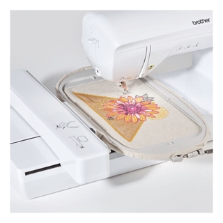 Brother Innov-is NV880E – Máquina de bordado electrónica con Wi-Fi y área de 260×160mm - Imagen 2